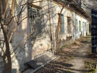 Могут ли жильцы аварийного барака рассчитывать на несколько квартир: в администрации Новороссийска ответили 