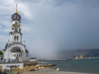 Погода в Новороссийске: облачно, лёгкий ветер и терпимая жара 