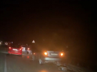 Трасса Новороссийск-Краснодар продолжает сиять «аварийками»: водители массово пробивают колёса