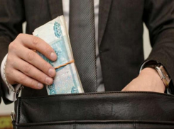 Сам себя не похвалишь: новороссиец сам себе выписывал крупные премии