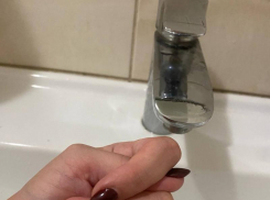 600 человек в Новороссийске остались без воды из-за аварии на трубопроводе