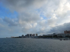 Погода в Новороссийске: наслаждаемся тёплым, но пасмурным днём