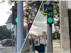 Почему в Новороссийске светофор закрыли опорой: комментарий управления транспорта