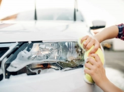 Мытье фар обернулось плевком в машину в Новороссийске 