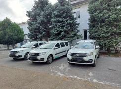 Новороссийской поликлинике и амбулатории подарили новые автомобили