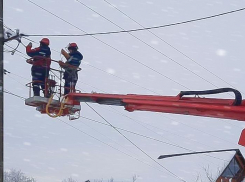Энергетики устраняют последствия ураганного ветра в пригороде Анапы и Новороссийска