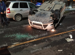 В Новороссийске авто перевернулось на крышу, а потом начались разборки