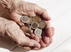 Новороссийцам могут дважды повысить пенсии в 2026 году 