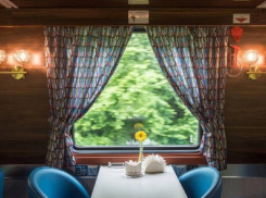 18+ Спецтур на поезде по «винным» местам Новороссийска и Абхазии обойдется минимум в 40 тысяч