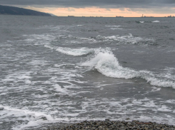 Погода в Новороссийске: дождь, снег и ветер