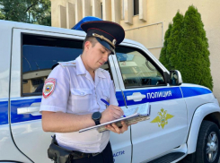 Попалась на горячем: жительница Новороссийска стала курьером мошенников в Крыму