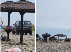 Неизвестные прокатились по пляжу «Суджукская коса» на автомобиле 