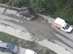 В Новороссийске канализация рассчитана на два дома, а подключили десять