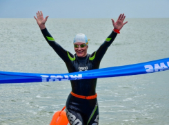 Жительница Новороссийска провела 24 часа в воде, чтобы помочь ребёнку с ДЦП 