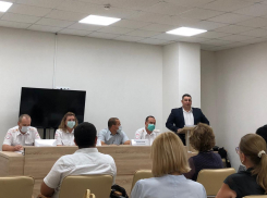 Новороссийские чиновники обсудили, как будут оберегать детей на дорогах 