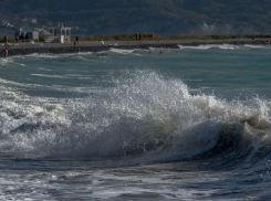 Предупреждаем: мощный ветер и дожди могут накрыть Новороссийск в эти выходные