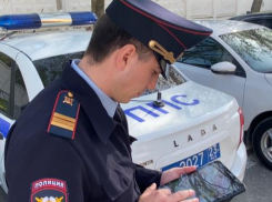 Наушники за 70 000 похитили у пассажирки автобуса в Новороссийске
