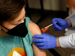 «Администрация школ агитирует детей к вакцинации путём запугивания», - жительница Новороссийска