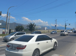 За новороссийцами будут приезжать «Лады» и «Москвичи»: с 1 марта такси в России локализуют 