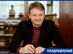 Сегодня экс-губернатору Краснодарского края Александру Ткачёву исполнилось 60 лет