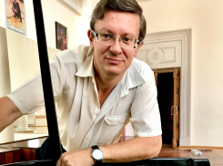 «Я всегда за зрителя»: директор гортеатра о конфликте с цыганским народным ансамблем
