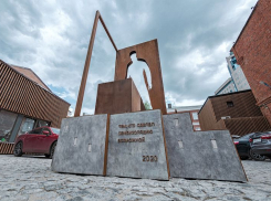 «Доставщики – тоже люди!»: новороссийцы вступились за курьеров и охранников после высказывания мэра