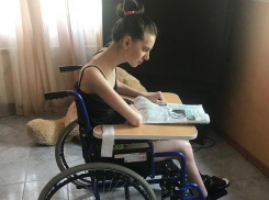 Катя Бондаренко из Новороссийска уверенно идёт на поправку: начала читать