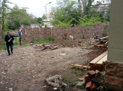Посягательства на строительство дома в парке им. Фрунзе начались с новой силой