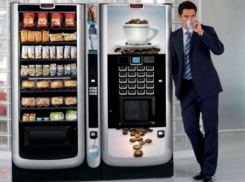 В Новороссийске мужчина успел за два дня «обчистить» 17 аппаратов с едой