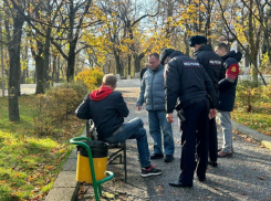 «Мэр против!» - патрули искали пьянчуг в парках Новороссийска по поручению главы