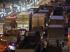 Грузовиков на дорогах Новороссийска может стать еще больше