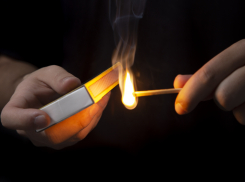 Горячий тариф: в Новороссийске таксист поджег арендованную машину