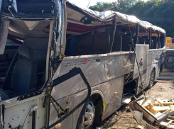 По факту ДТП с участием пассажирского автобуса возбудили уголовное дело