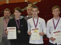 Трое новороссийцев стали Чемпионами края по шахматам