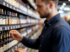 Новороссийск и вся Россия: в Госдуме предложили сократить время продажи алкоголя 