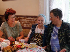 763 пожилых кубанца обрели приемные семьи