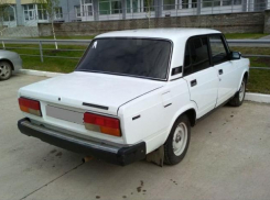 Подросток в Новороссийске купил машину и с разрешения родителей поехал кататься по городу 