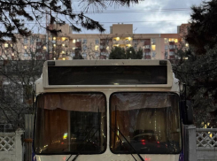 В Новороссийске появился памятник троллейбусу