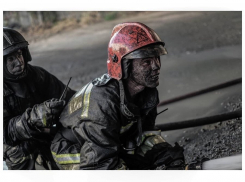 Врачи откачивали пожарных из-за перегрева в Краснодаре