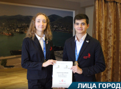 - Мы предложили Владимиру Путину увеличить количество уроков по робототехнике в школах, -  София Горпенко и Роман Магонов