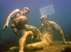 Кокорин и Мамаев из футболистов стали ватерполистами, по воле скульптора