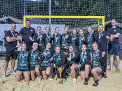 Новороссийская пляжная “Черноморочка” взяла серебро в свой дебютный сезон