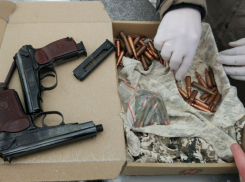 Сотрудники краевого УФСБ обнаружили дома у 39-летнего новороссийца оружие и взрывчатку