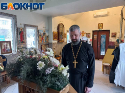 Отец Роман Хотков поздравил новороссийцев со Светлой Пасхой