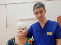 В Новороссийске офтальмологи вернули зрение 90-летней пациентке