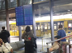 Новороссиец 9 часов ждал самолет в сочинском аэропорту