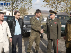 Новороссийцы отправили внедорожники для военнослужащих, участвующих в специальной военной операции