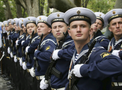 Новороссийским военнослужащим и курсантам военных вузов могут предоставить кредитные каникулы