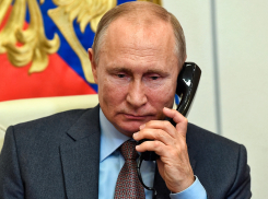 Путин опроверг слухи о введении военного положения в России 