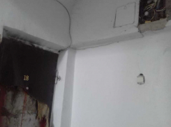 Бабушку из огня пытались вытащить соседи до приезда пожарных в Новороссийске